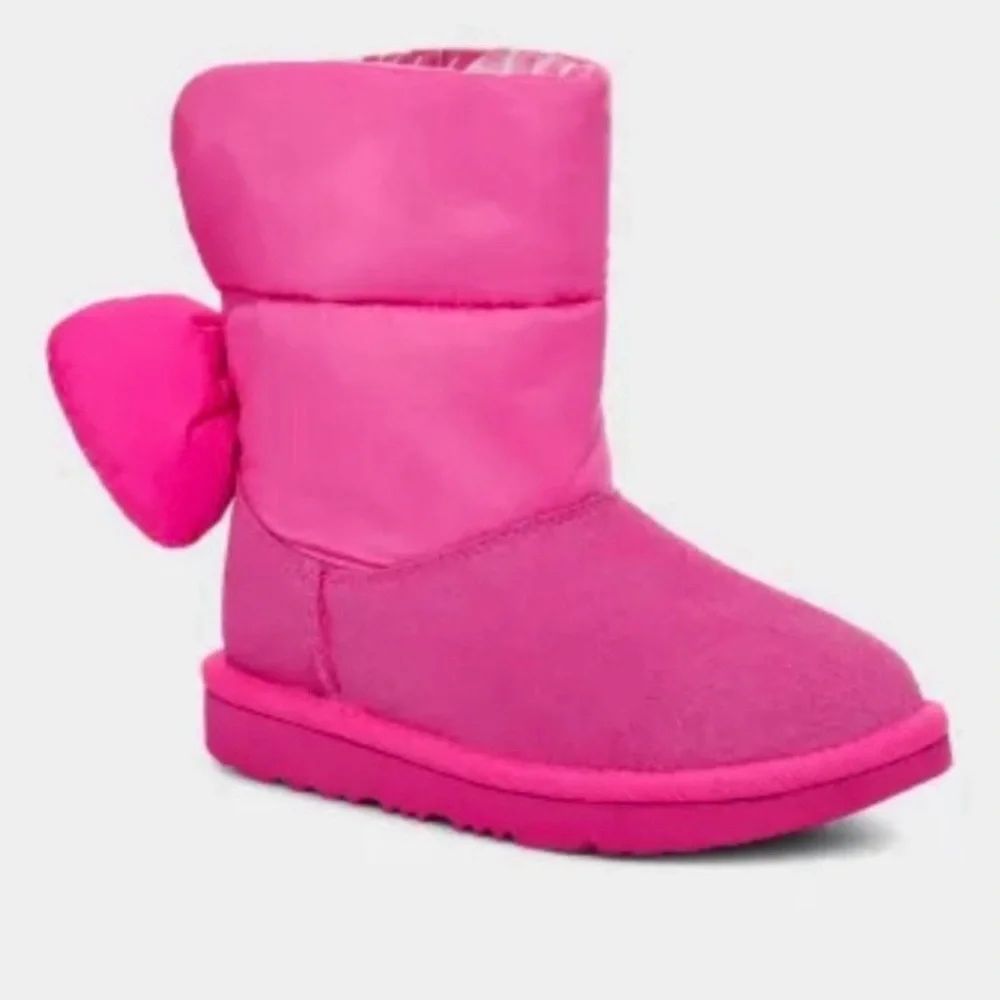UGG Kid’s Bailey Bow Maxi Boots Pink . Size 5